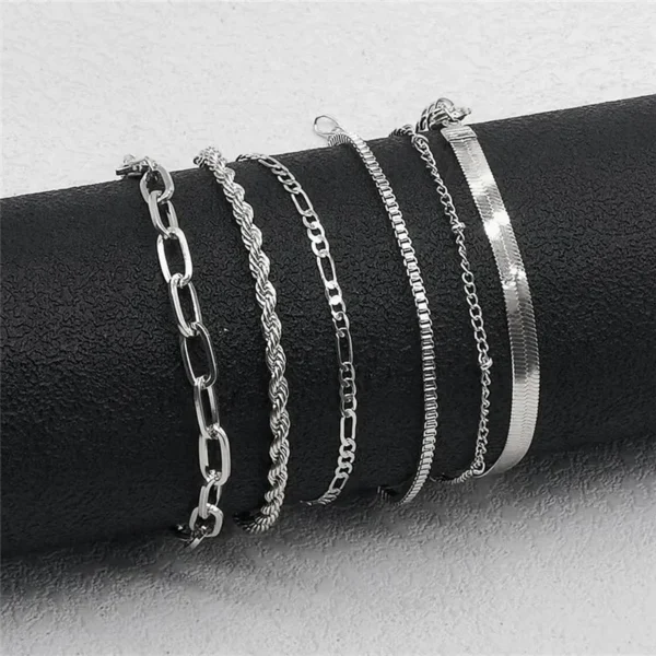 Conjunto de Pulseiras Finas Douradas em Camadas (14)